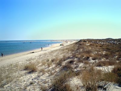 Algarve Férias – Parque Natural da Ria Formosa “Ilha da Armona” T3 a 3 minu. Da praia 
