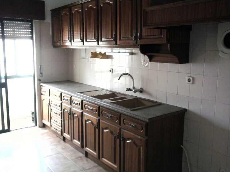 Apartamento 2ºandar T3 com garagem urgente