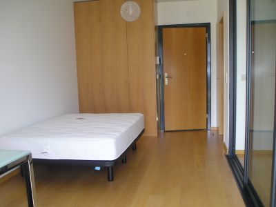 T0 a estrear em condomínio com piscina, ginásio, jardim...