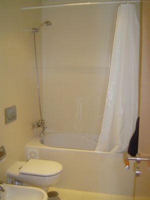 Aluga se T2 renovado