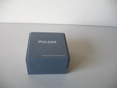 Vendo caixa relógios Originais – NOVAS