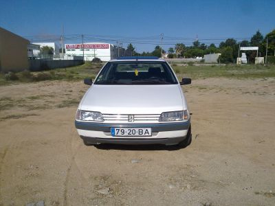 VENDO PEUGEOT 405 GR  POR  €  2000