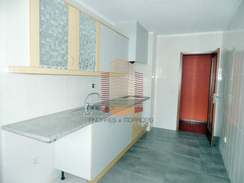 [2693RT] T3 prx Ponte Rio Tinto – Retoma bancária