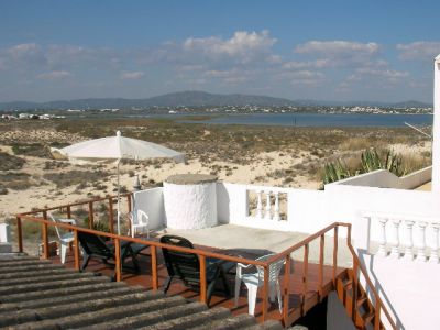   Algarve Ilha da armona T3 arrendamento temporada 3 minutos da praia  