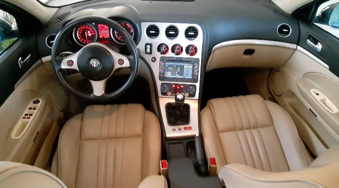 Alfa Romeo 159 Sportiva 1.9 JTDm 16V 150 CV