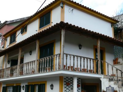 Andar com dois quartos e casa de banho