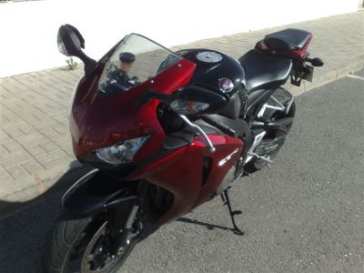 HONDA CBR 1000 RR