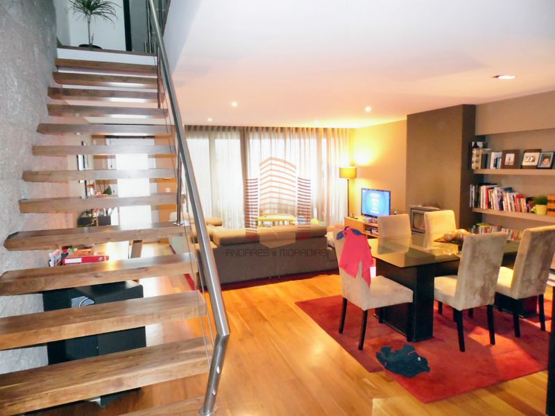 Moderna moradia a 500m da praia Areinho – Rio Douro