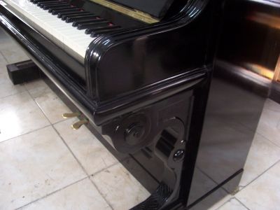 Piano vertical Bechstein