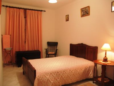 Moradia T2 com quintal - Milfontes 