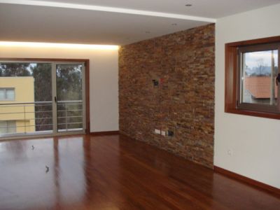 Vendo Moradia T3 (2frentes)