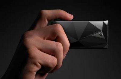 vendo htc  dimond  en  bom  estado  com  caixa livre 