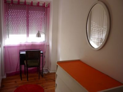 Entrecampos / Cidade Universitária - Perto do Metro - Senhoras - 