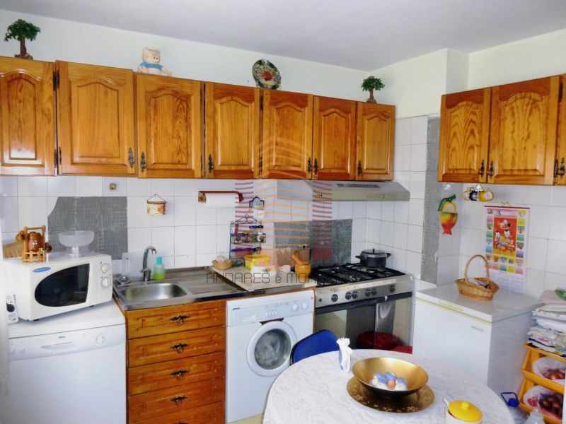 [1353F] T2 excelente estado – Vila D’Éste - Bom Estado