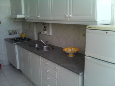 ALUGA-SE APARTAMENTO PAIO PIRES SEIXAL  T 2 , 3 ASSOALHADAS