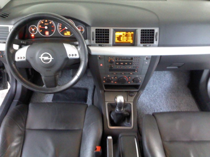 Opel Vectra C Caravan 1.9 CDTI 150 CV