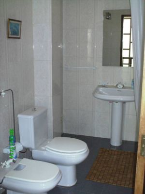 Moradia duplex T4 com lareira e jardim em Azeitão.