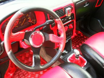 SEAT IBIZA -- 1300cc COM BANCOS EM PELE ACEITO TROCAS OU RETOMAS 