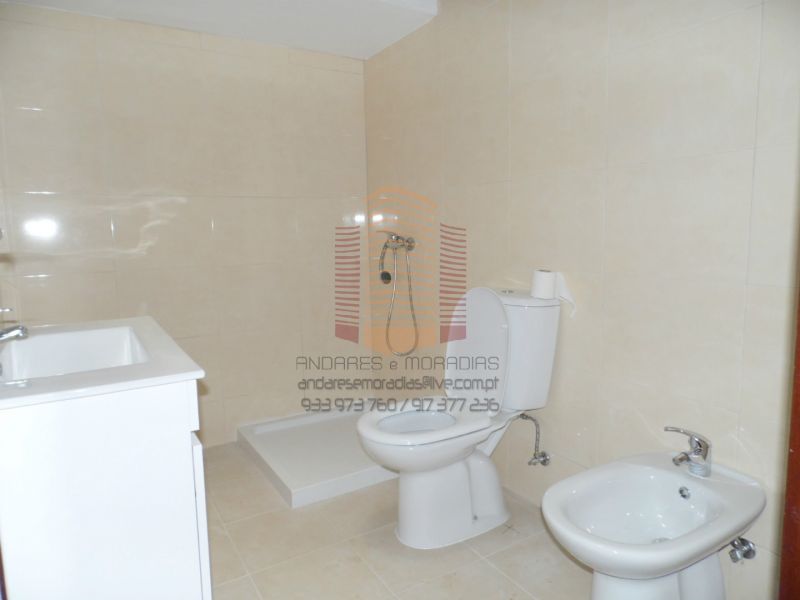 [1114F] moradia V2+1 junto a Santo Ovídeo 