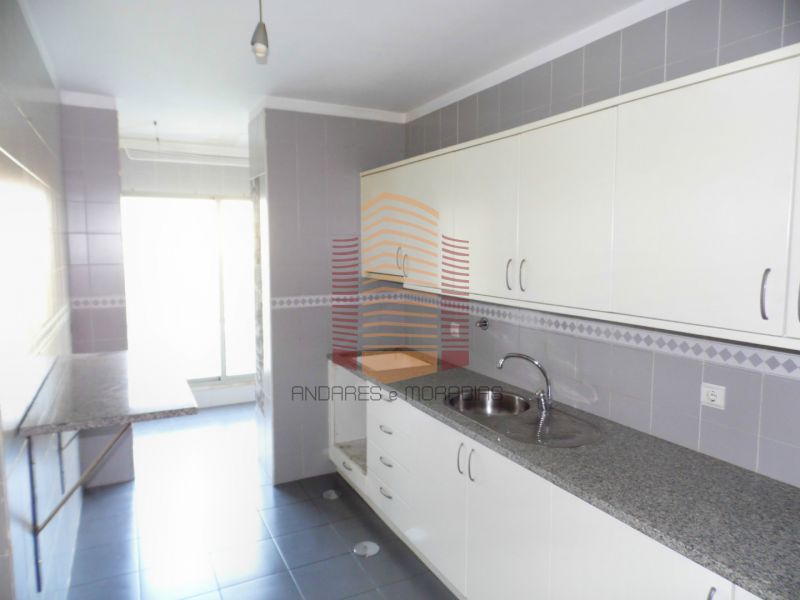 [7033] T2 á Media Markt e Makro Gaia - RETOMA