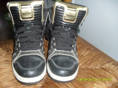 .::Vendo ténis da ADIDAS::. edição limitada 