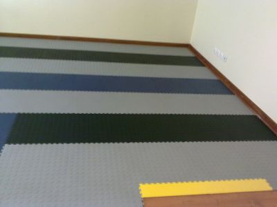 Tratamentos Antiderrapantes certificados e Fitas para degraus Antiderrapantes