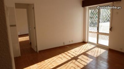 T1 c/ garagem - Arroios