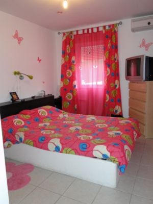 APARTAMENTO T1 COM TERRAÇO NA LADEIRA DO VAU