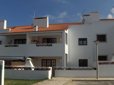 Vendo apartamento T2+2 em Porto Covo