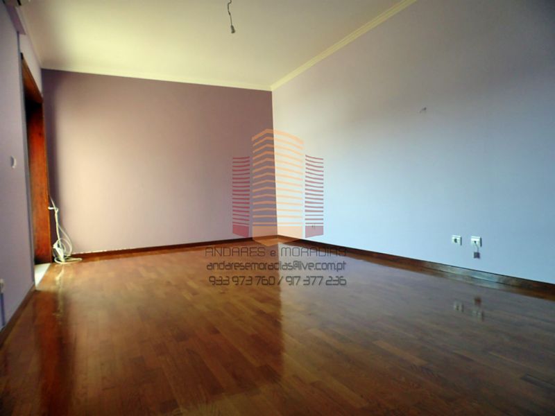 [6675] T3 próximo da praia com garagem individual para 2 viaturas.