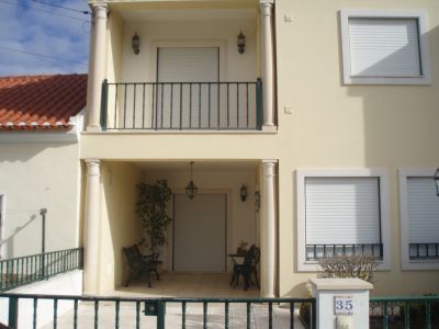 Arrendam-se apartamentos