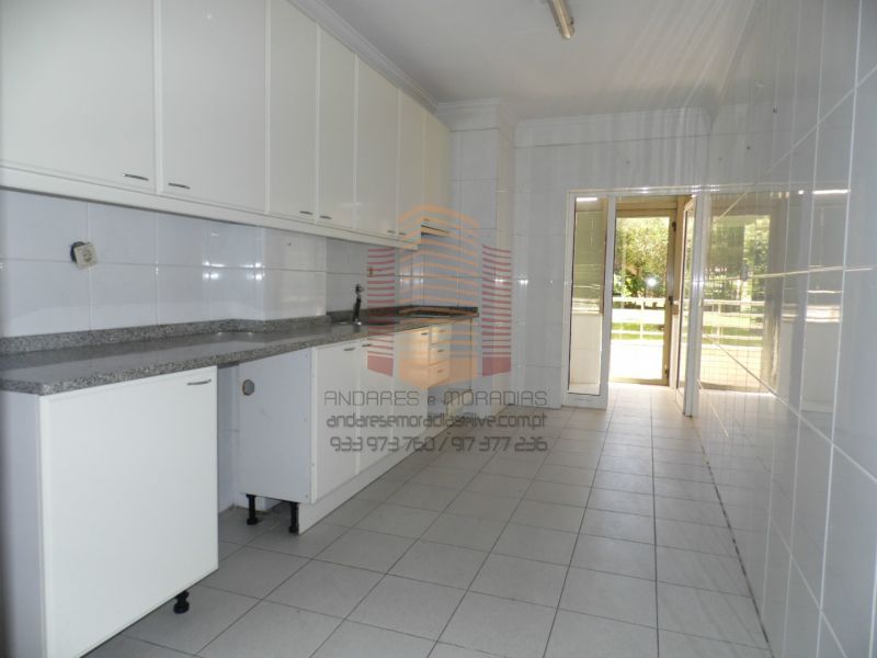 [6964] Bom T2, condomínio Fechado ao apeadeiro Coimbrões