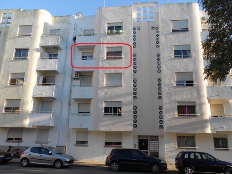 Apartamento T3 mobilado perto do shopping de Olhão
