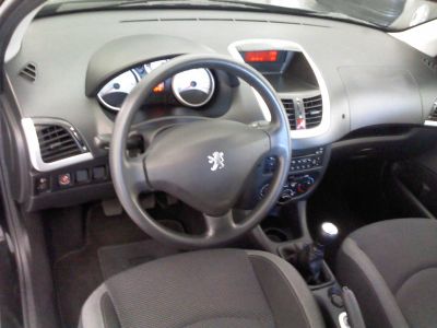 Peugeot  206+ 1.1 i Trendy  60 CV