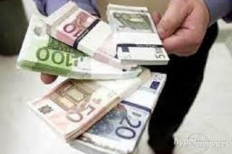 Assistência financeira às pessoas necessitadas