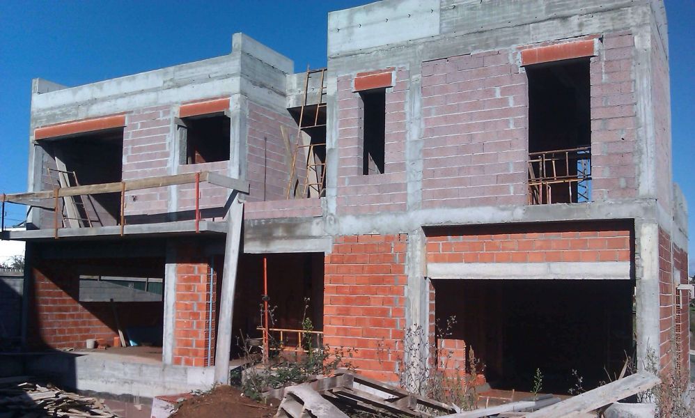 Serviços Trolha Pedreiro Capoto Pladur Pinturas 