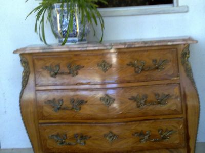 Vendo Cómoda Rústica Com 35 Anos