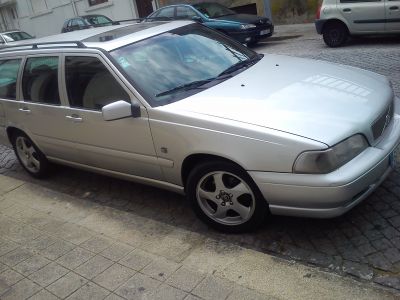 volvo v70 t disel ar condiçionado a gelar 2.5 particular