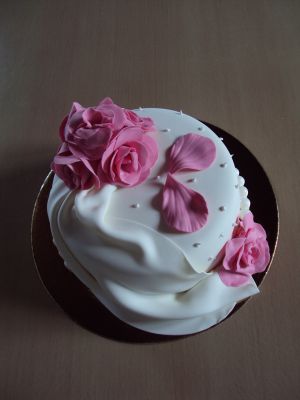 CURSO DE CAKE  DESIGN / BOLOS DECORADOS