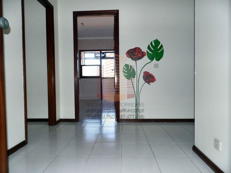 [1264F] T2 bom estado, c/ lg garagem – 100% financiado