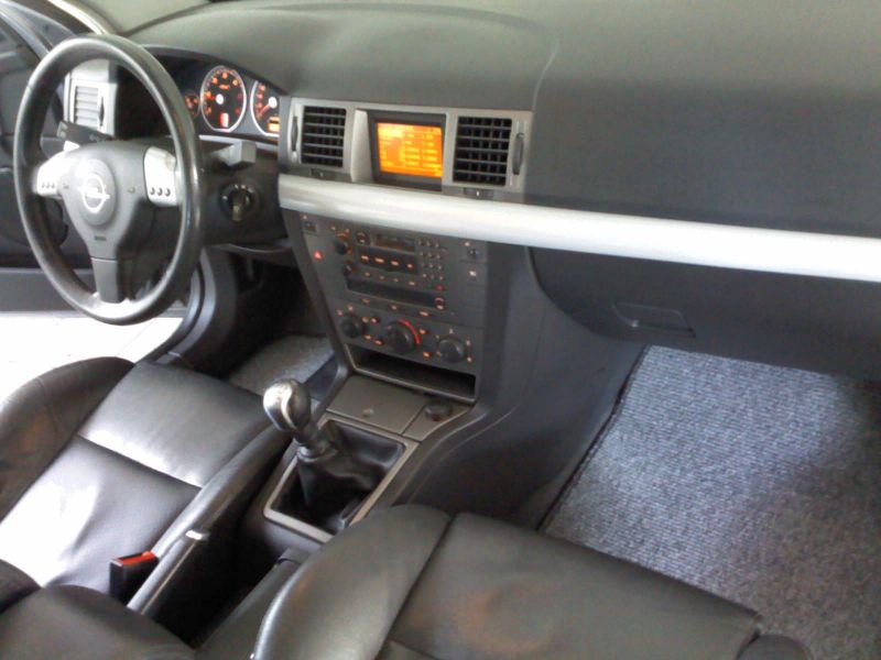 Opel Vectra C Caravan 1.9 CDTI 150 CV