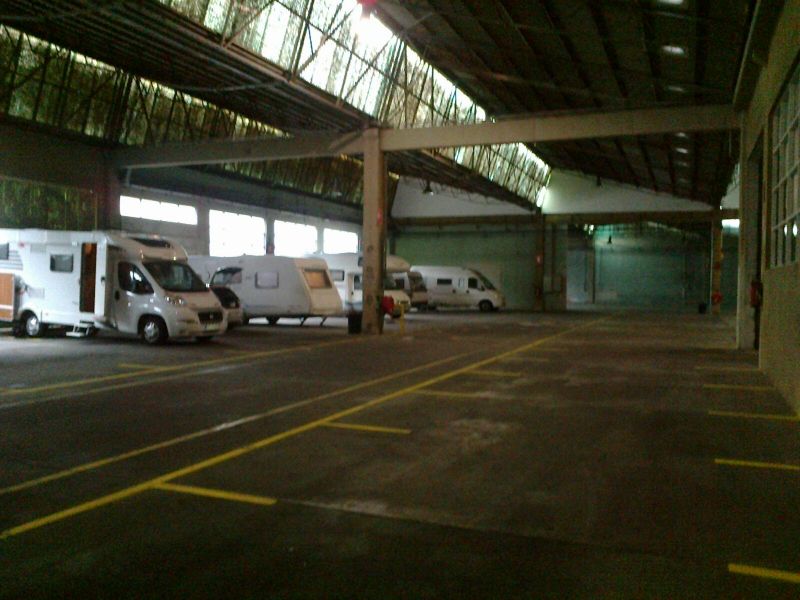 Recolha de barcos, autocaravanas, caravanas, veiculos e outros