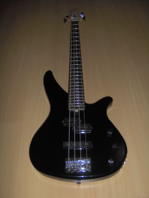 Baixo YAMAHA RBX 170