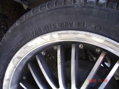 Vendo Jantes com pneu Mitsubishi Colt cleartec 2010