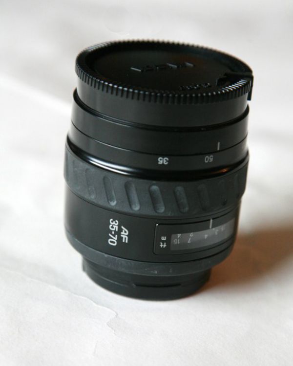 Máquina fotográfica /  2 objetivas  / Vários filtros