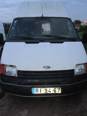 Ford Transit Longa
