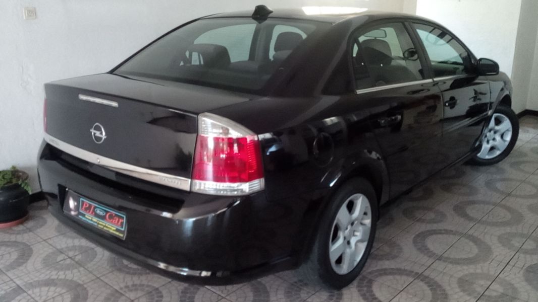 Opel Vectra C Confort 1.9 CDTI 120 CV