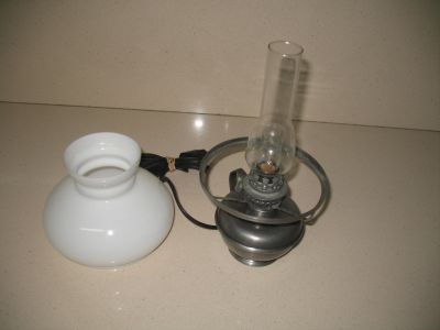 Vendo candeeiro em estanho - NOVO