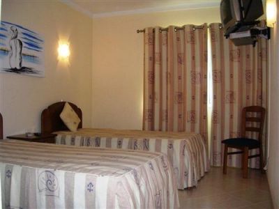 Alugo Apartamento T2, Algarve, Vila Marachique, Alvor, Portimão