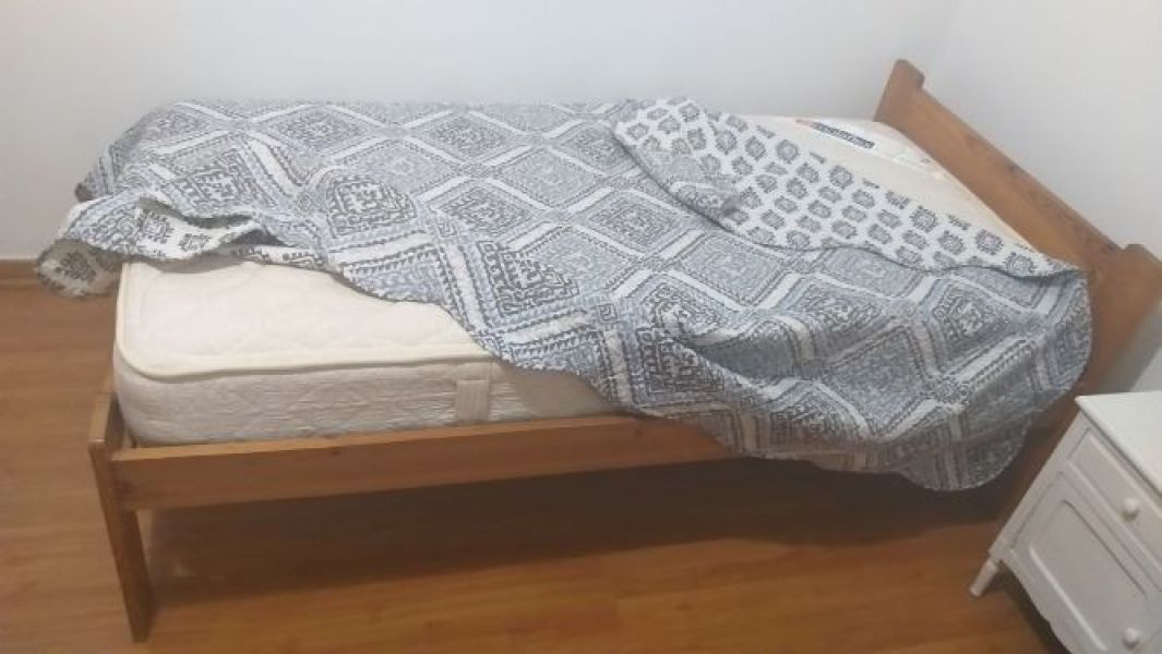 Vendo Cama single solteiro